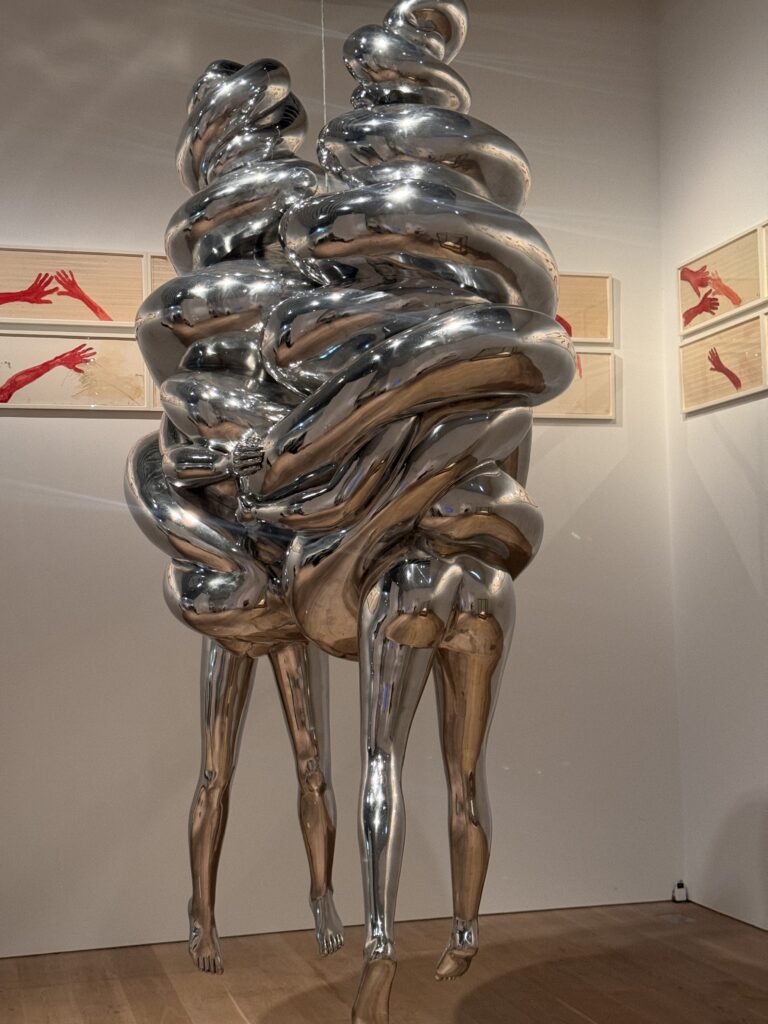 photo tokyo prise par M. Brunie expo Louise Bourgeois